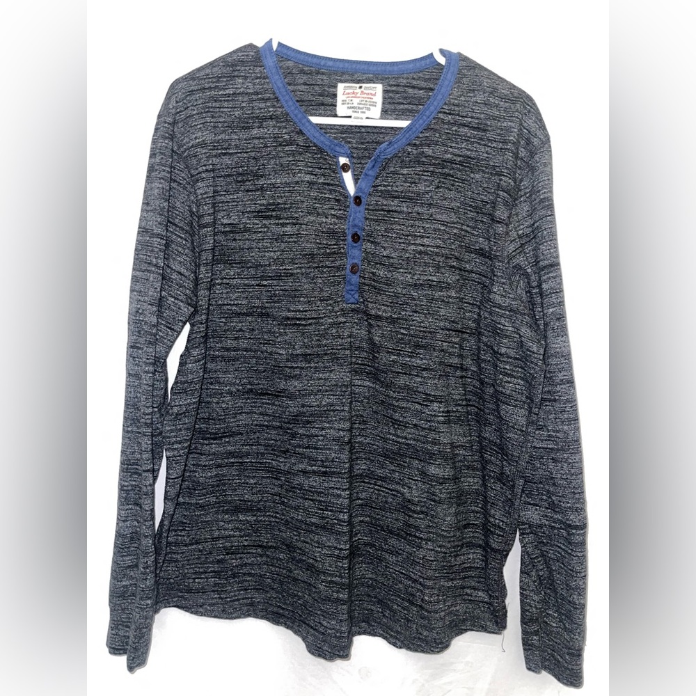 Lucky Brand Soft Men’s buttoned Henley grey with blue neckline accent